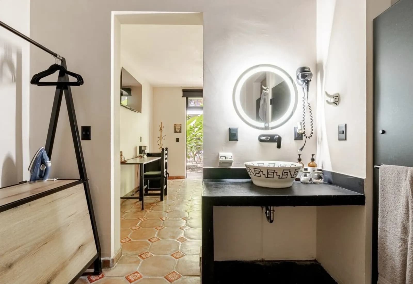 Interiores & Descanso 18